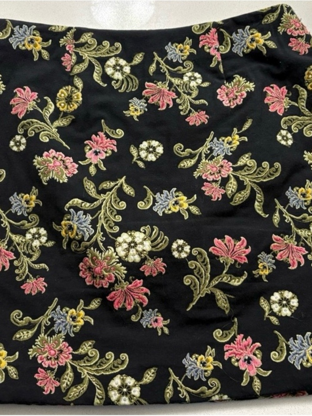LOFT Beautiful floral-print skirt—perfect for any occasion!